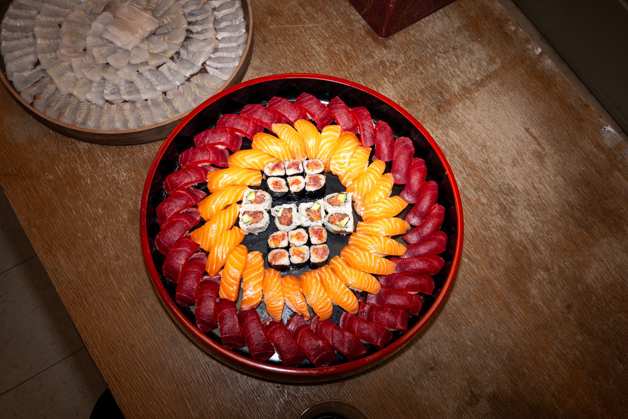 Sushi & Sashimi Platter — Red Lacquer - Time Phantom Productions